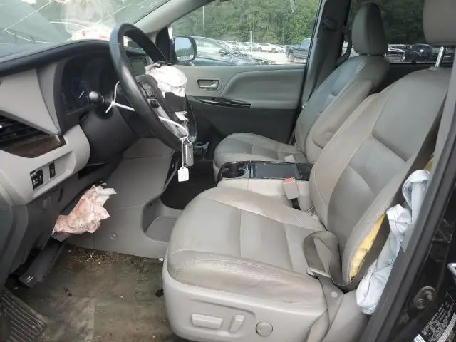 2015 TOYOTA SIENNA XLE