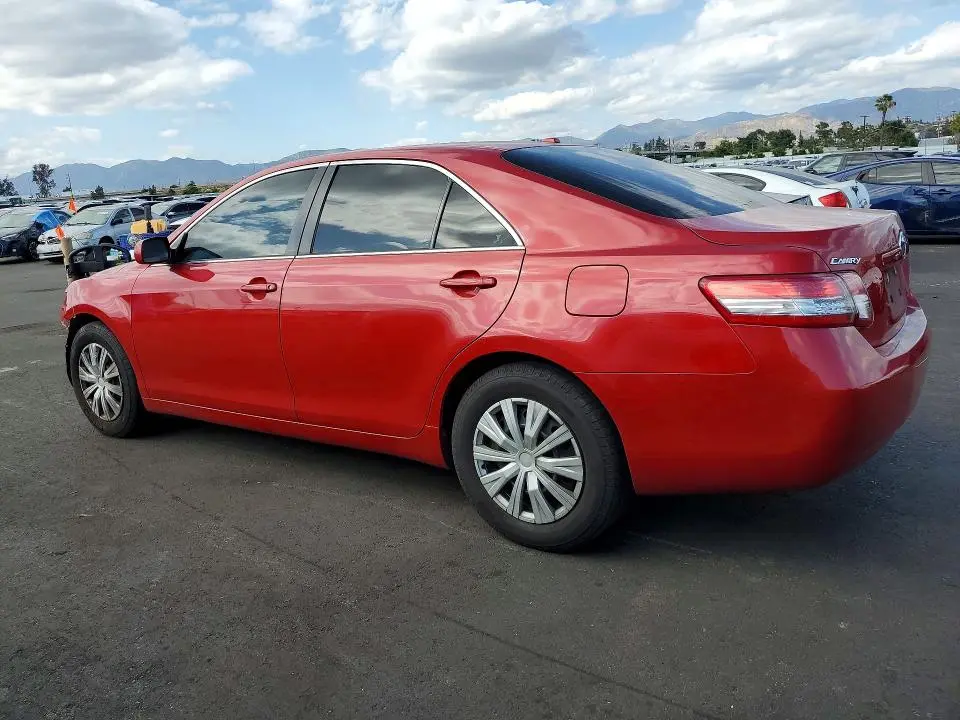 2010 TOYOTA CAMRY LE  