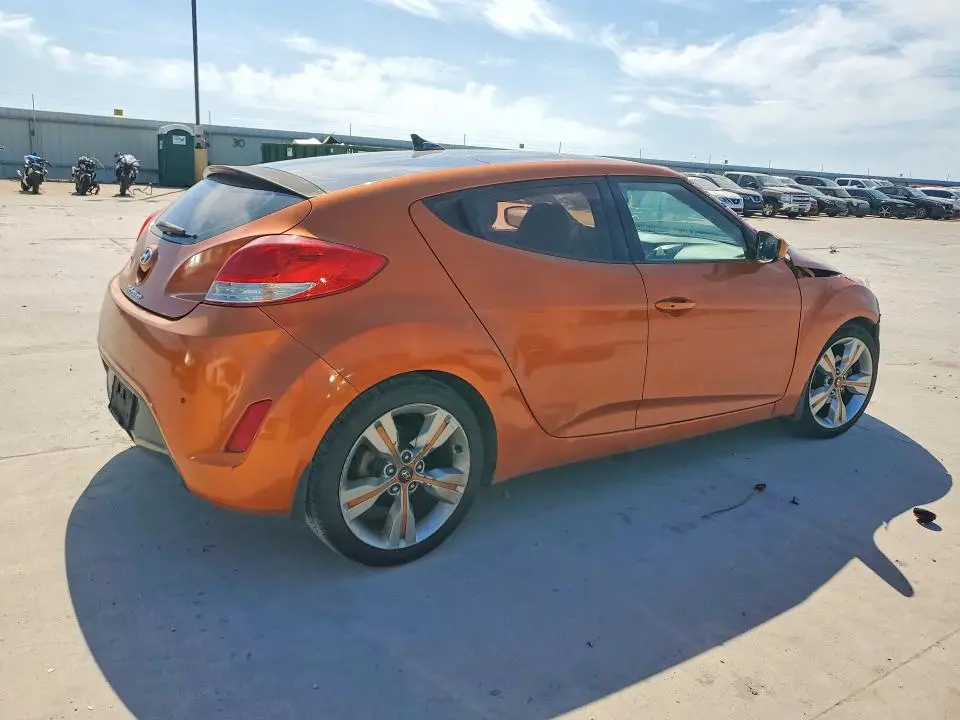 2013 HYUNDAI VELOSTER BASE  