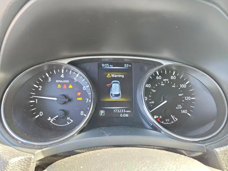 2015 NISSAN ROGUE S  