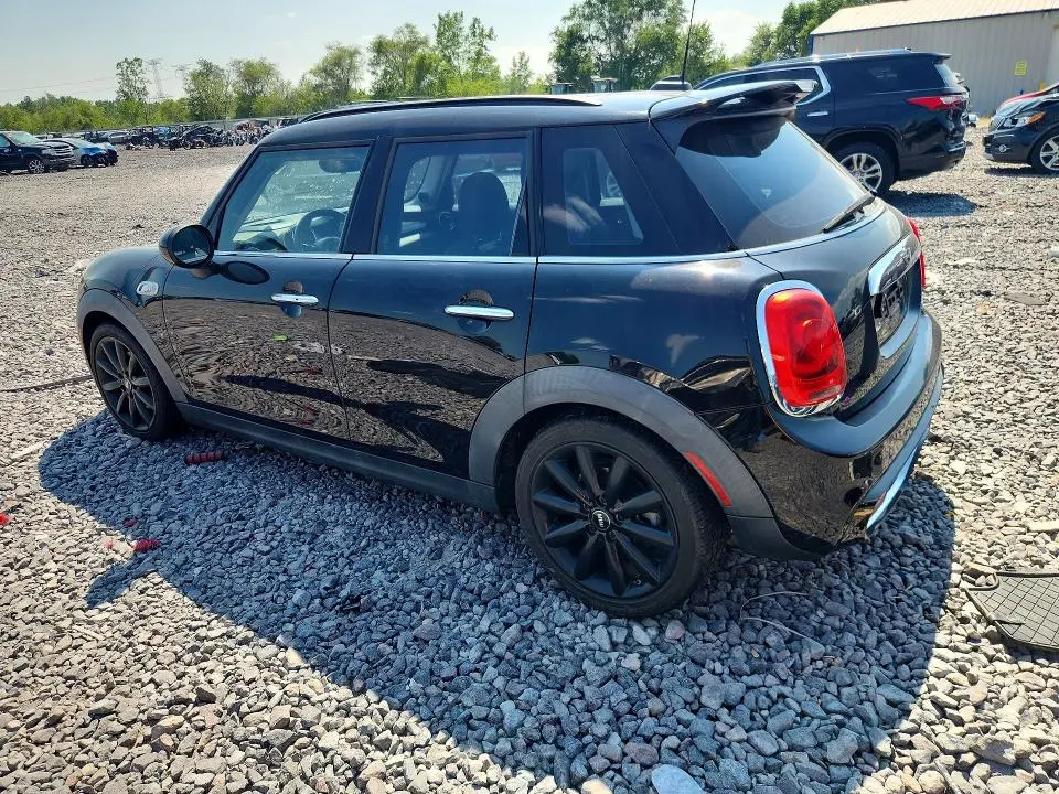 2016 MINI COOPER S  