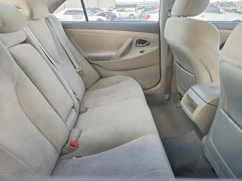 2011 TOYOTA CAMRY LE  