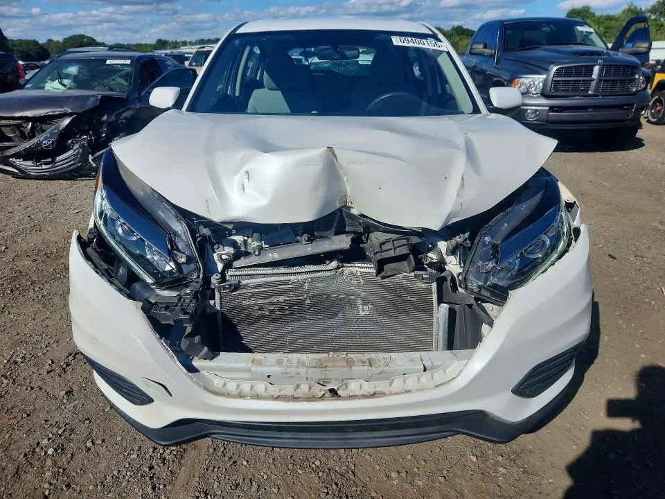 2021 HONDA HR-V LX  