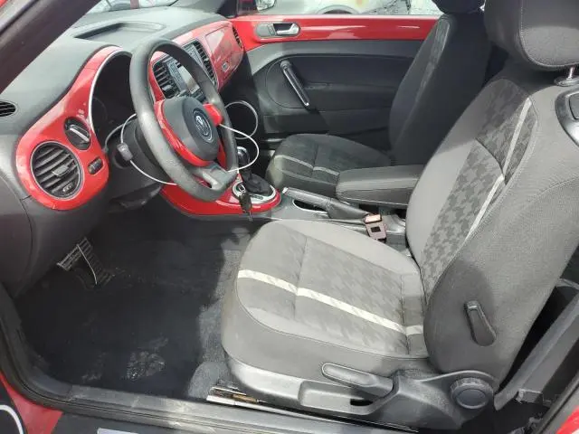 2017 VOLKSWAGEN BEETLE SE  