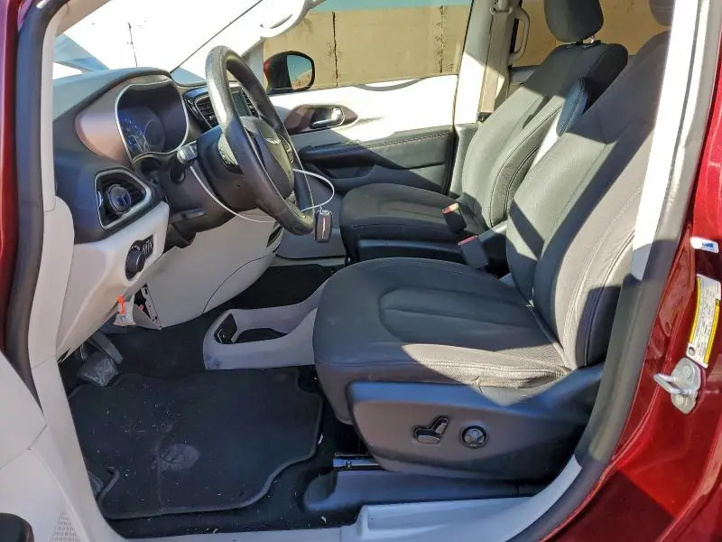 2019 CHRYSLER PACIFICA LX  