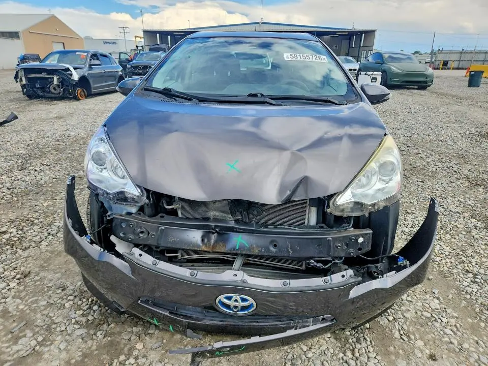 2014 TOYOTA PRIUS C TWO  