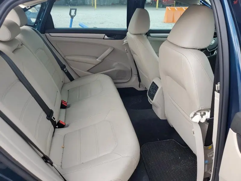 2021 VOLKSWAGEN PASSAT SE  