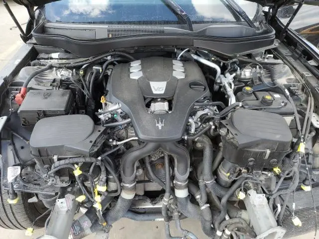 2018 MASERATI LEVANTE SPORT  