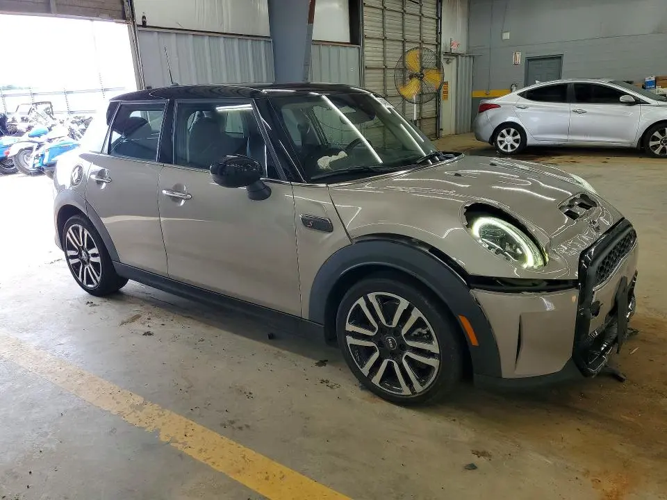 2022 MINI COOPER S  