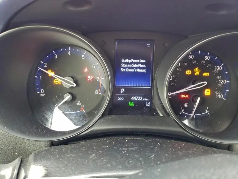 2020 TOYOTA C-HR XLE  