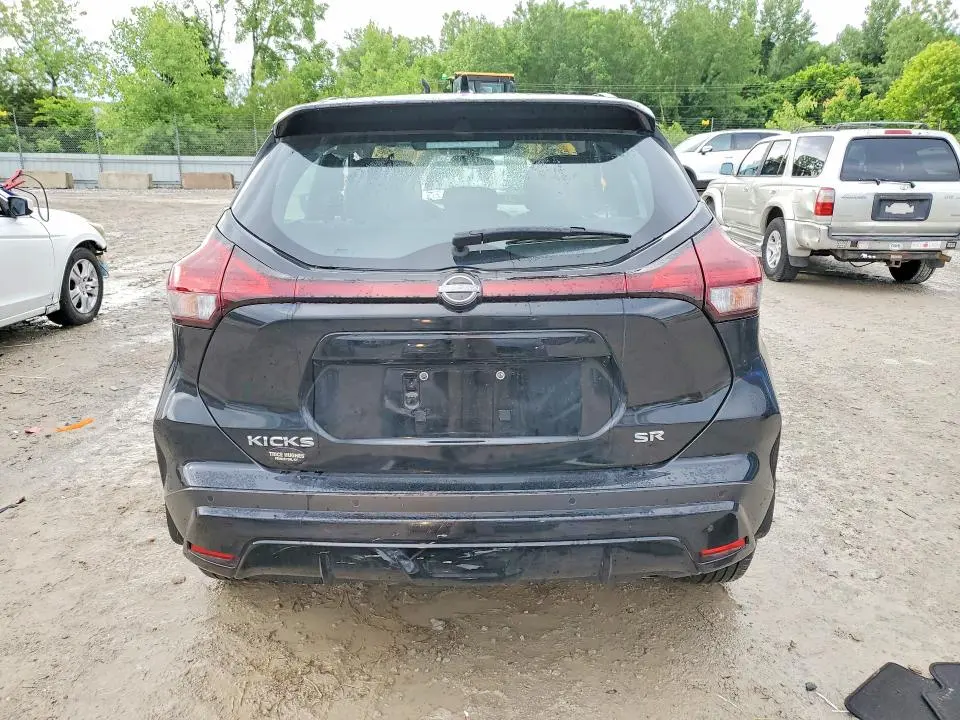 2024 NISSAN KICKS SR  