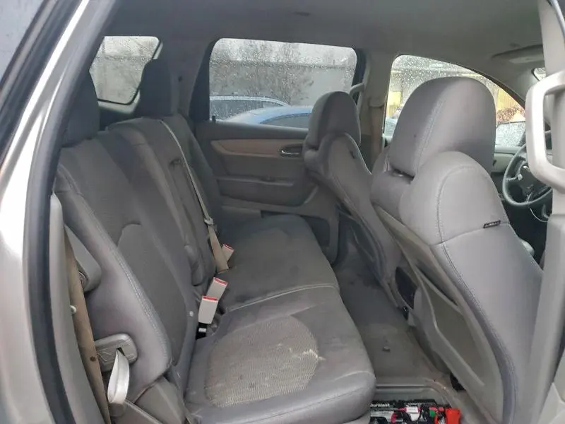 2015 CHEVROLET TRAVERSE LS  