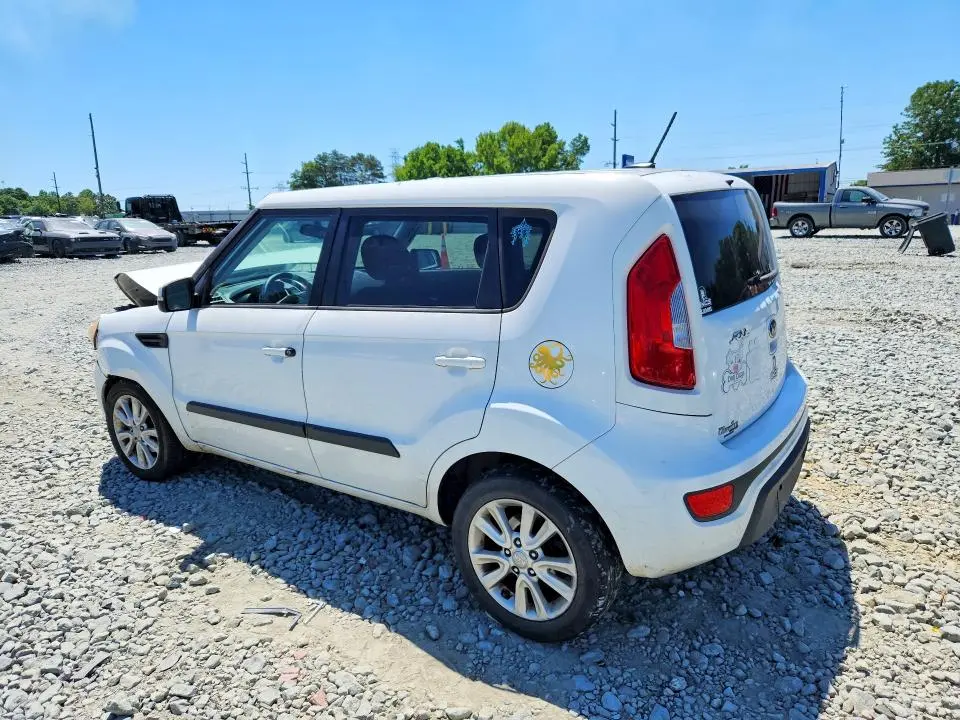 2013 KIA SOUL +  
