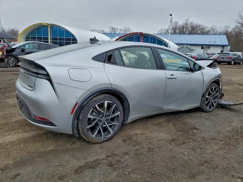 2024 TOYOTA PRIUS PRIME SE  