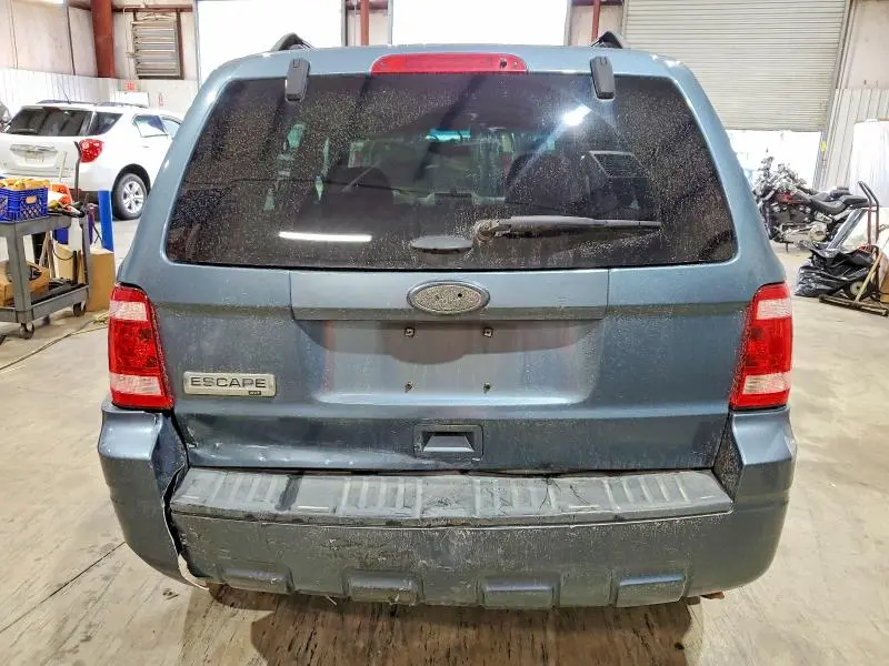 2011 FORD ESCAPE XLT  