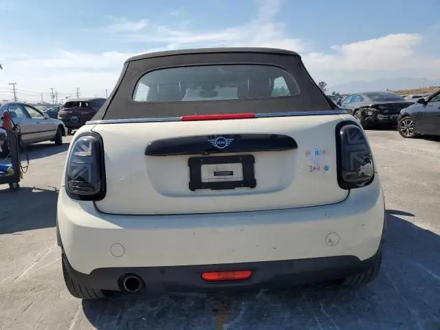 2019 MINI COOPER   