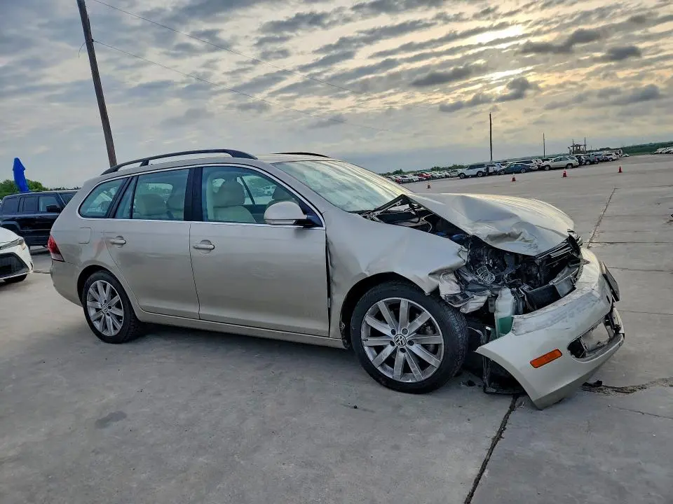 2013 VOLKSWAGEN JETTA TDI  