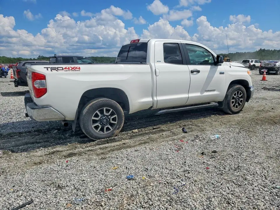 2015 TOYOTA TUNDRA SR5  