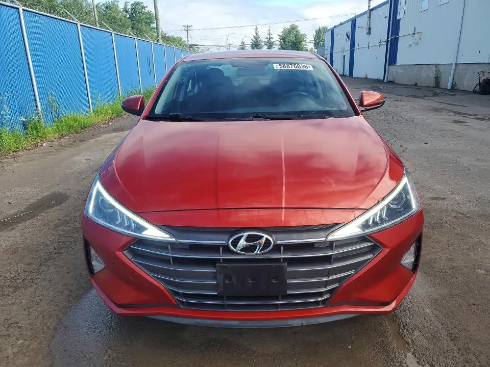 2019 HYUNDAI ELANTRA SE  