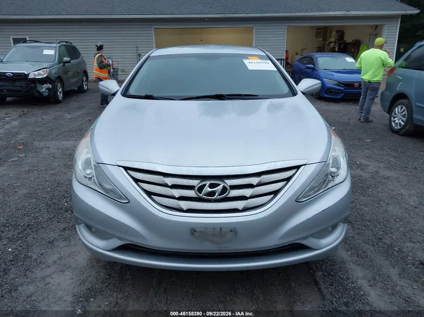 2012 HYUNDAI SONATA SE