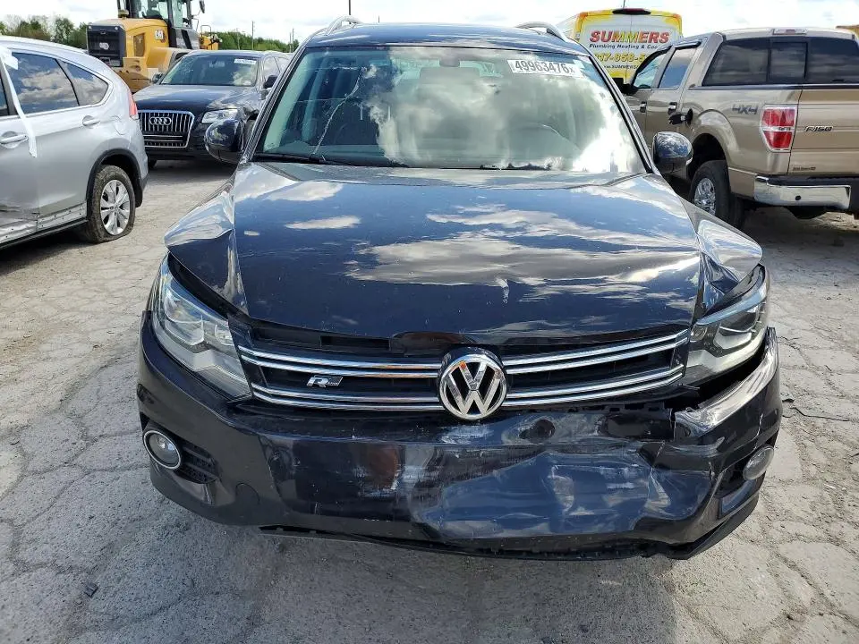 2017 VOLKSWAGEN TIGUAN SPORT  