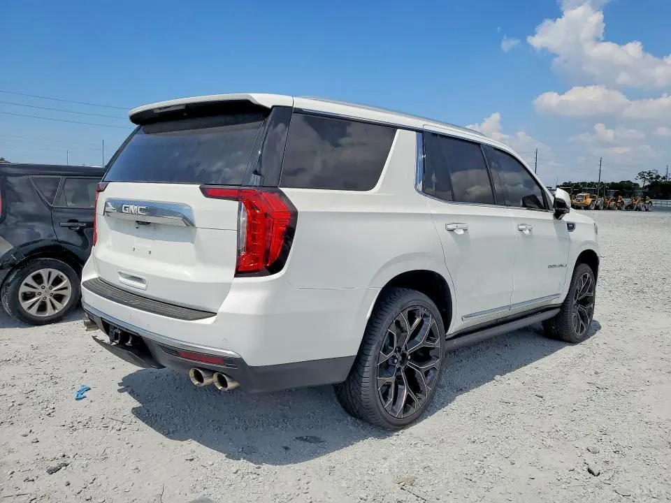 2021 GMC YUKON DENALI  