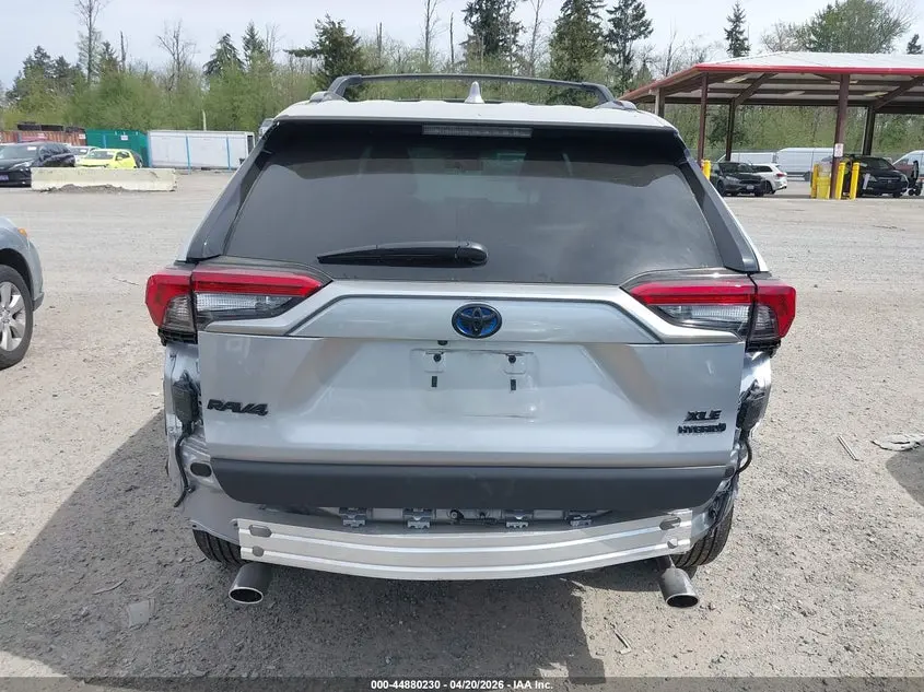 2024 TOYOTA RAV4 HYBRID XLE