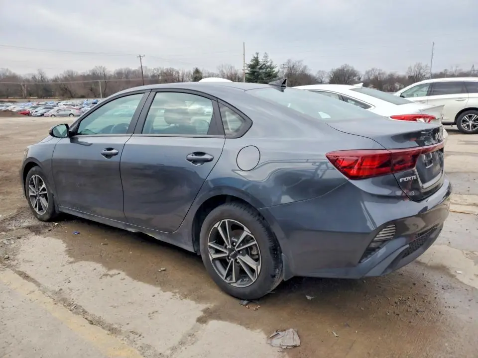 2024 KIA FORTE LXS  