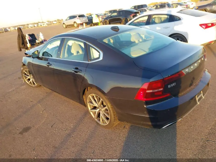 2017 VOLVO S90 T6 MOMENTUM