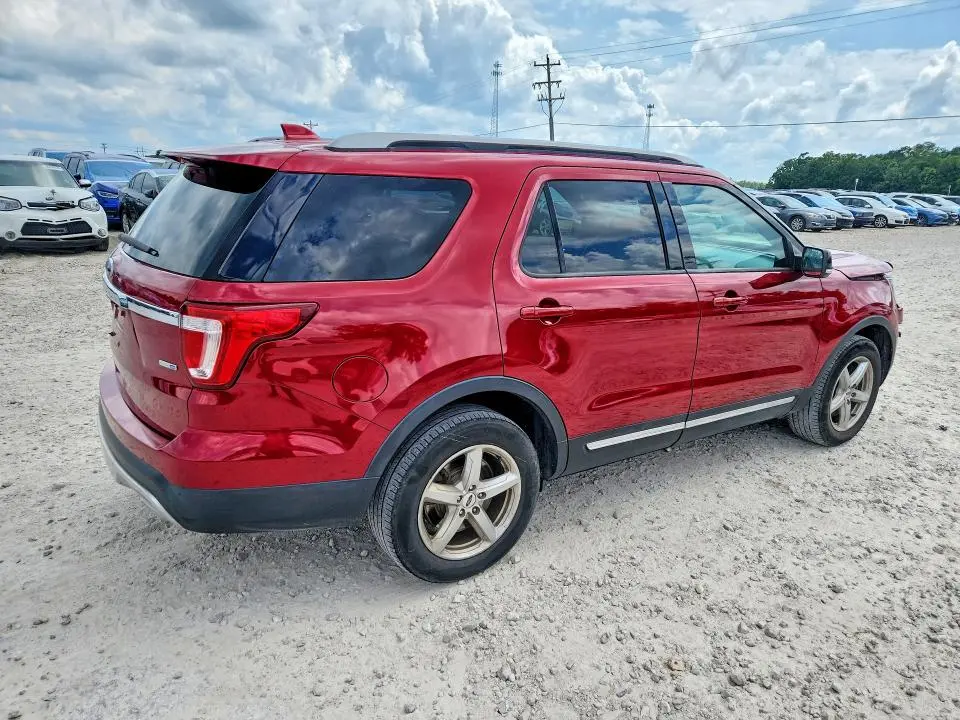 2016 FORD EXPLORER XLT  
