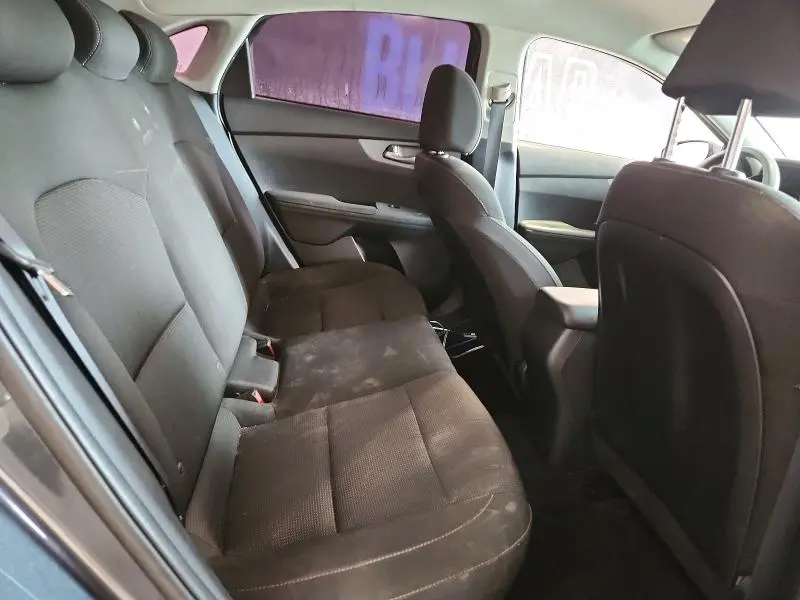 2021 KIA FORTE FE  