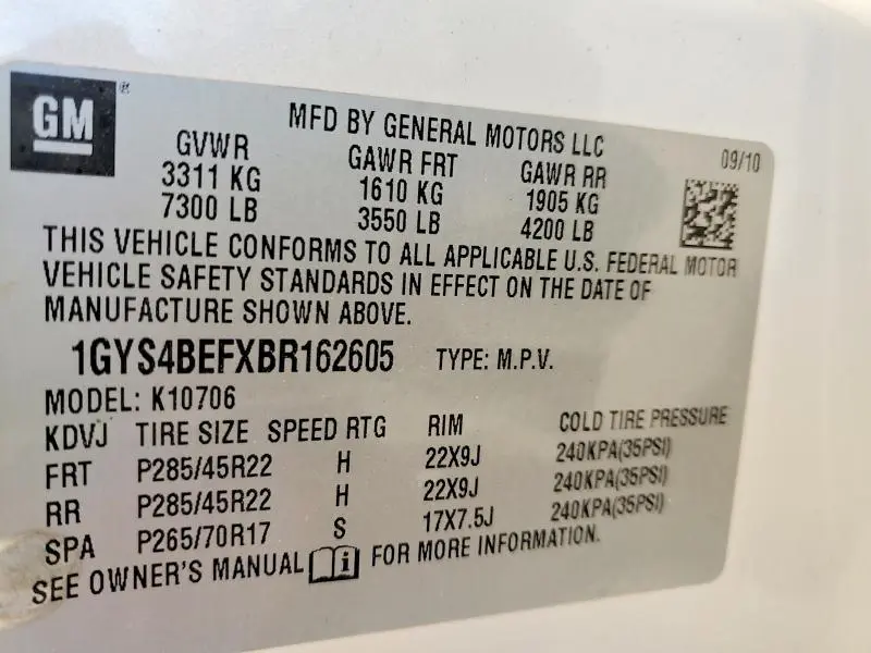 2011 CADILLAC ESCALADE LUXURY  