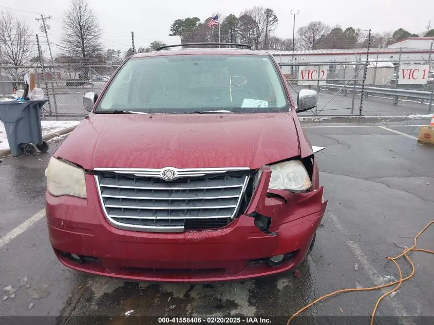 2010 CHRYSLER TOWN & COUNTRY TOURING PLUS