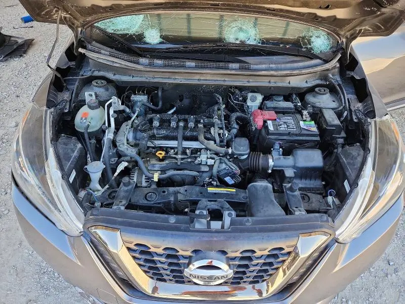 2019 NISSAN KICKS SR  