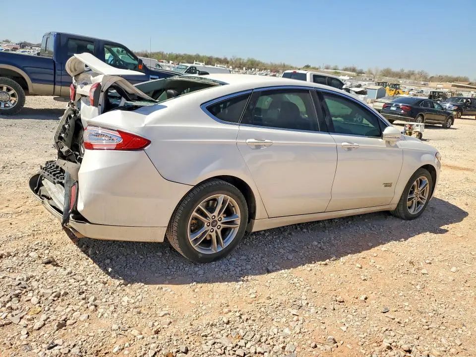 2016 FORD FUSION TITANIUM PHEV  