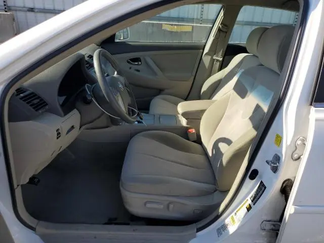 2011 TOYOTA CAMRY SE  