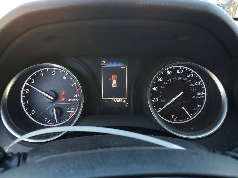 2018 TOYOTA CAMRY SE  