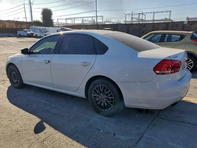 2015 VOLKSWAGEN PASSAT S  