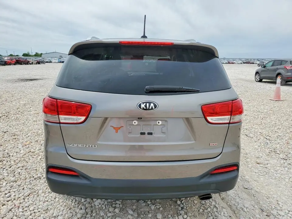 2017 KIA SORENTO LX  