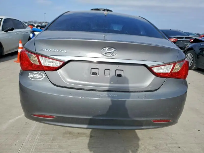 2012 HYUNDAI SONATA GLS  