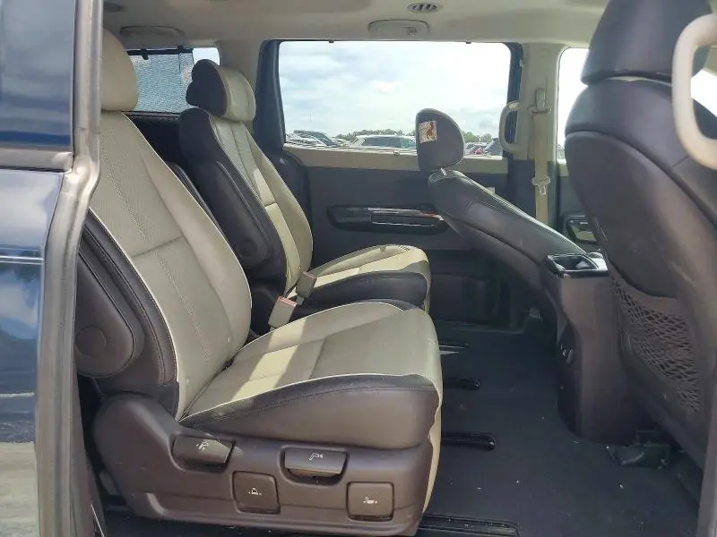2015 KIA SEDONA SXL   