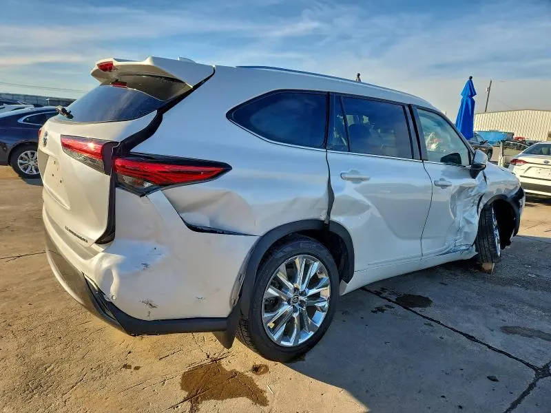 2021 TOYOTA HIGHLANDER LIMITED  