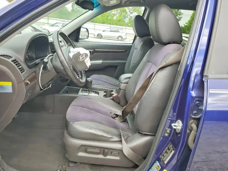 2010 HYUNDAI SANTA FE SE  
