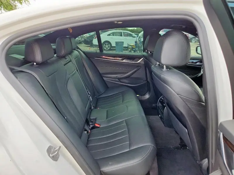 2021 BMW 530 XI  