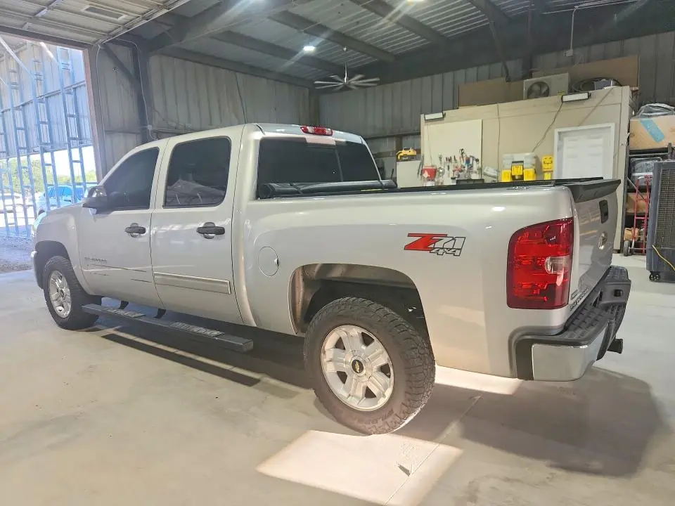 2011 CHEVROLET SILVERADO K1500 LT  