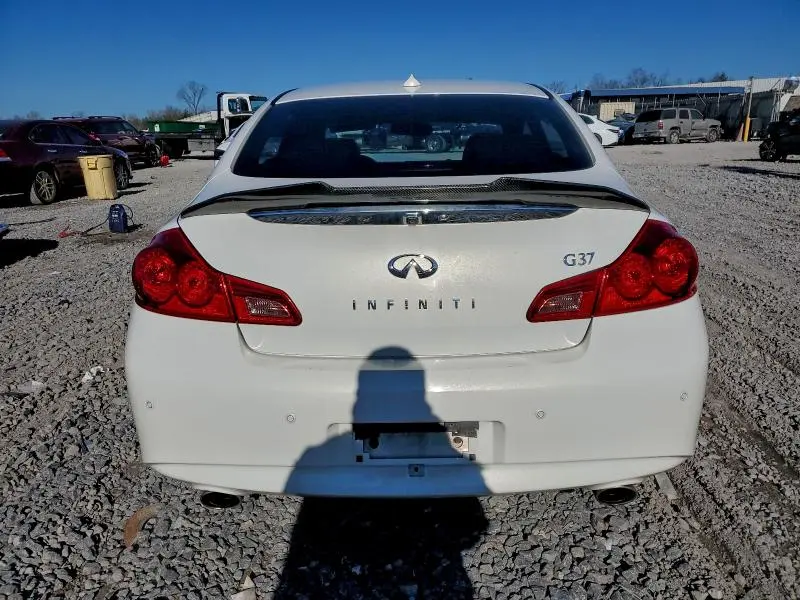 2013 INFINITI G37 BASE  