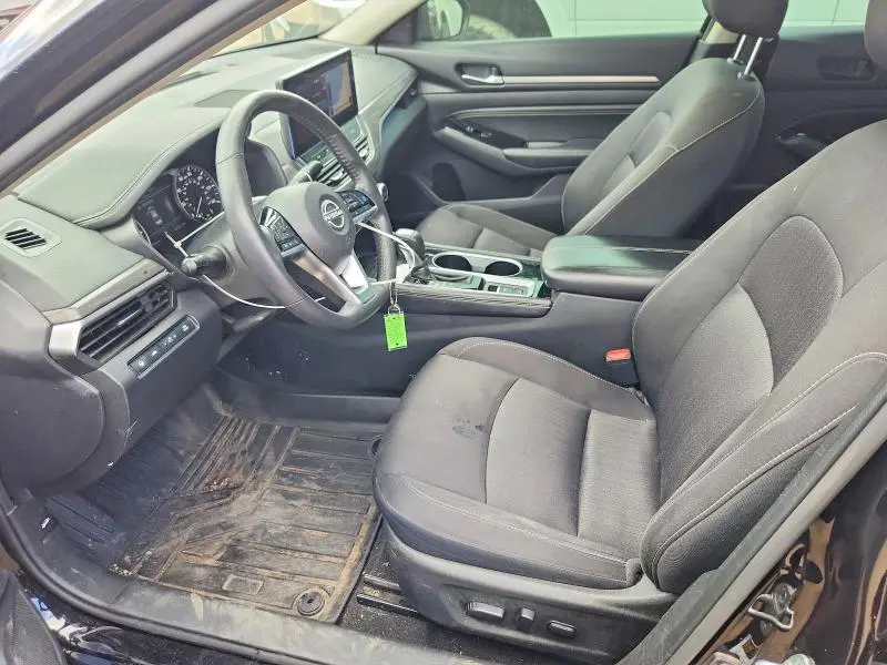 2023 NISSAN ALTIMA SV  
