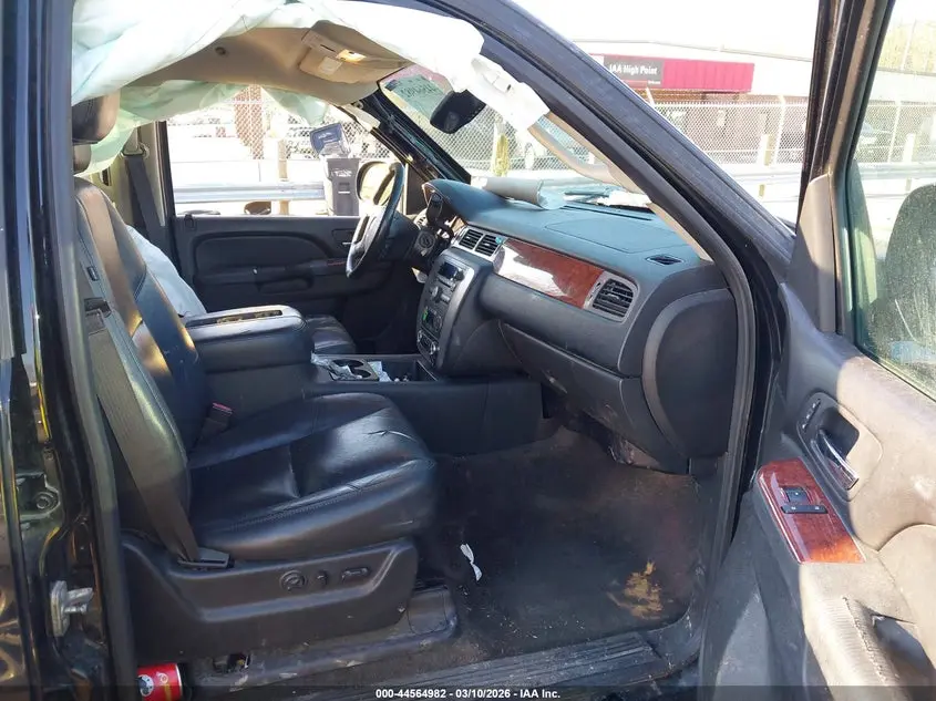 2013 GMC YUKON XL 1500 SLT