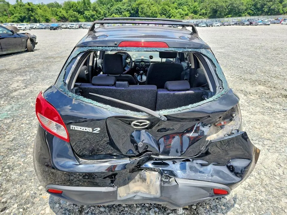 2011 MAZDA MAZDA2   