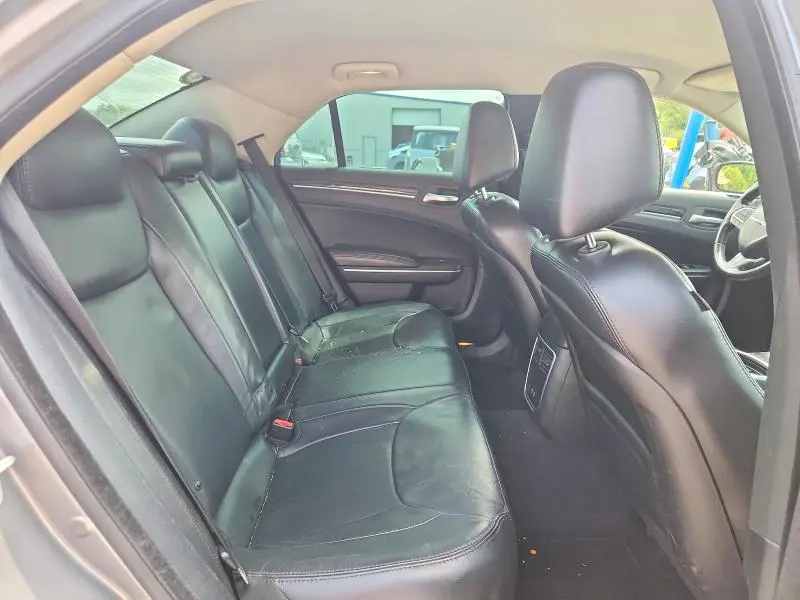 2015 CHRYSLER 300 LIMITED  